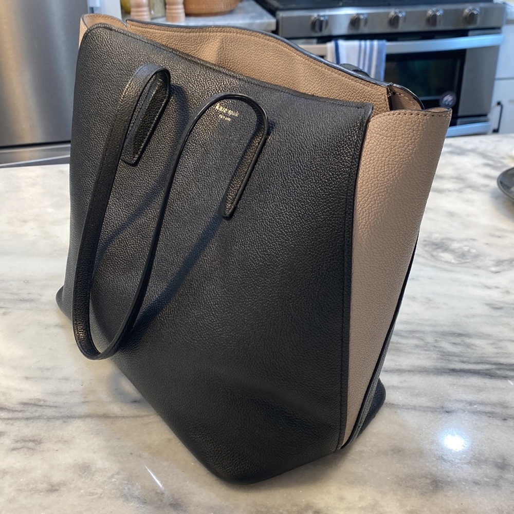 Kate Spade tote- black and light tan - Picture 4 of 16